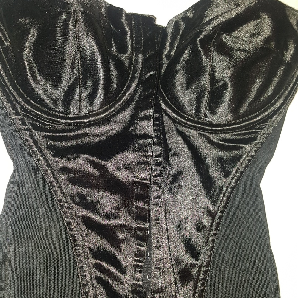 bustier